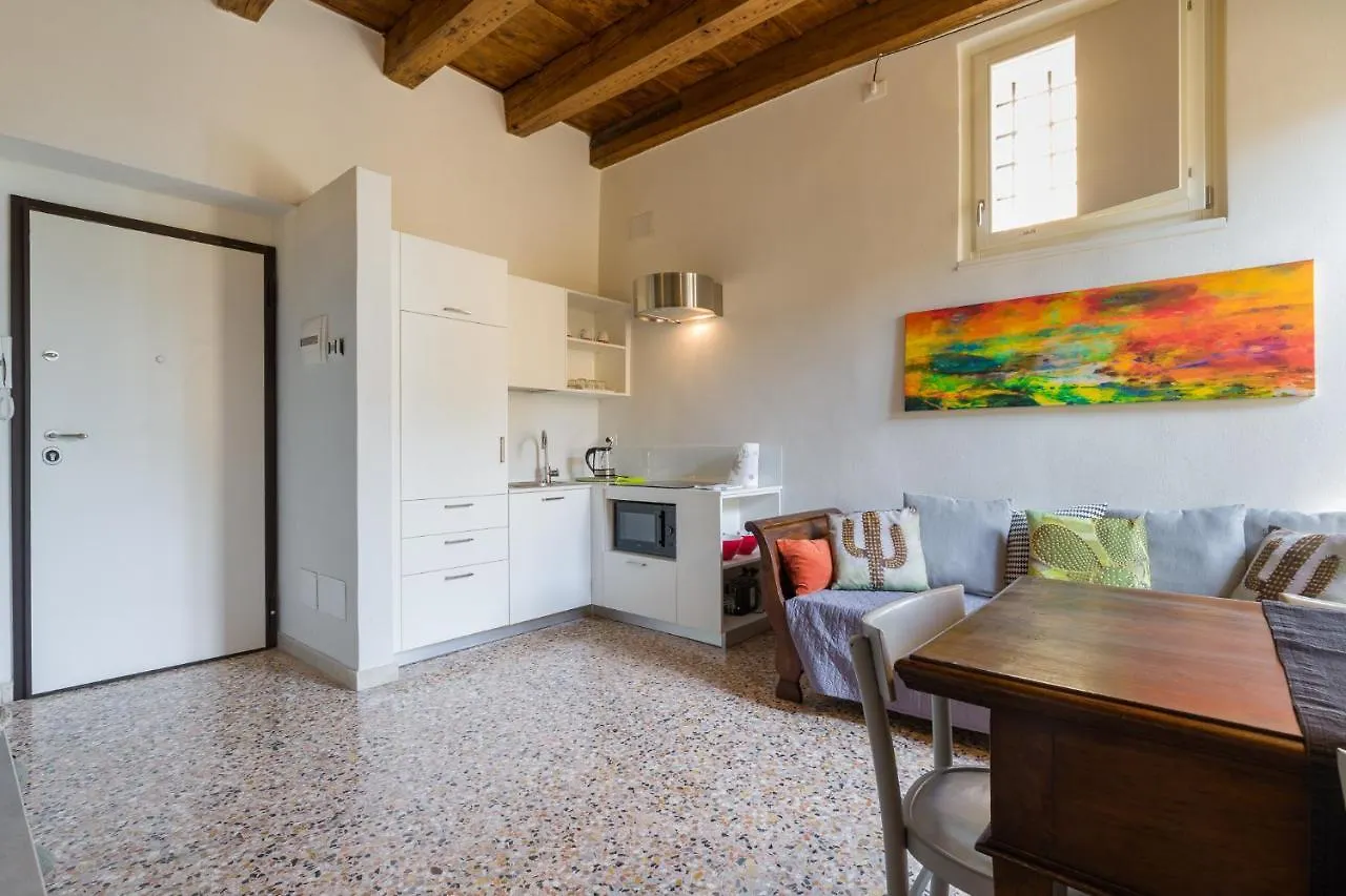 Gaetanotrezza14 Apartment Verona 0*,